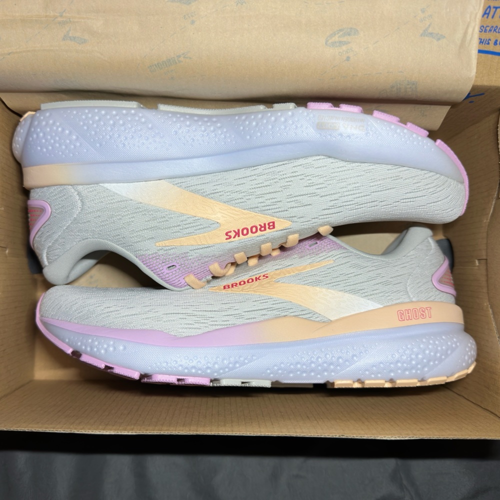 Brooks Ghost 16